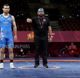 HRVAT U NEVERICI Čeka ga medalja oduzeta Srbiji, a on tvrdi: Borba nije bila sporna