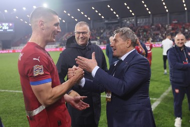 OTKRIVAMO: PIKSI ODBIO NOMINACIJU, BLEKIJU ZA DLAKU POBEGLA ZLATNA LOPTA Pozadina izbora za najboljeg trenera i fudbalera u 2024.