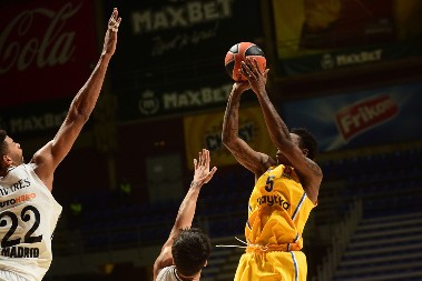 EVROPA BRUJI Da li je on novo pojačanje Partizana i poklon Obradoviću?