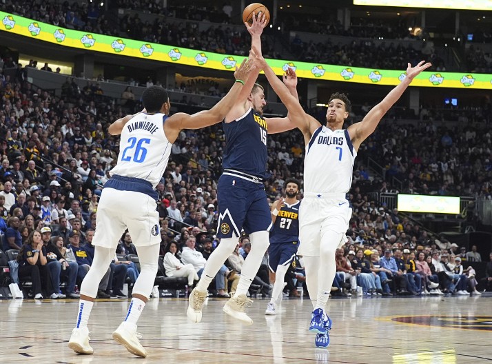 OVAKO BESNOG JOKIĆA JOŠ NISTE VIDELI Srpski košarkaš nasrnuo na sudiju zbog ovog sramotnog poteza (VIDEO)