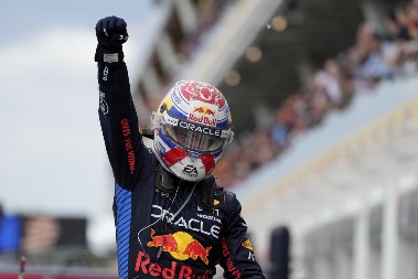 DUPLA POBEDA MERCEDESA U LAS VEGASU Ferstapen je svetski šampion u Formuli 1