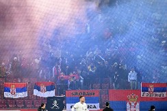 GRMI STADION: KOSOVO JE SRBIJA! Naši navijači nadglasali domaćine (VIDEO)