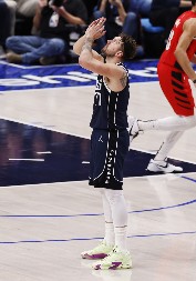 PROBLEM ZA PROBLEMOM Luka Dončić se raspada, ali bukvalno