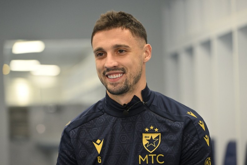 OD FOČE, PREKO PEĆINACA, IGRANJA SA IBROM, DO OSTVARENJA SNA Rade Krunić za sport.alo o pozivu Partizana, igranju za Srbiju, Dejvidu Bekamu i jednoj želji koja će oduševiti navijače Zvezde