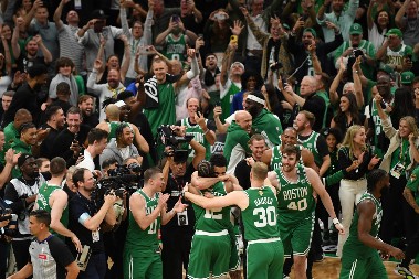 Boston srušio Indijanu, Memfis bolji od Nju Orleansa u NBA ligi