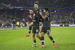 "PETARDA" ZA KRAJ GODINE Liverpul razbio Vest Hem i poklonio navijačima najleši poklon za Novu godinu - "plus osam" na vrhu Premijer lige