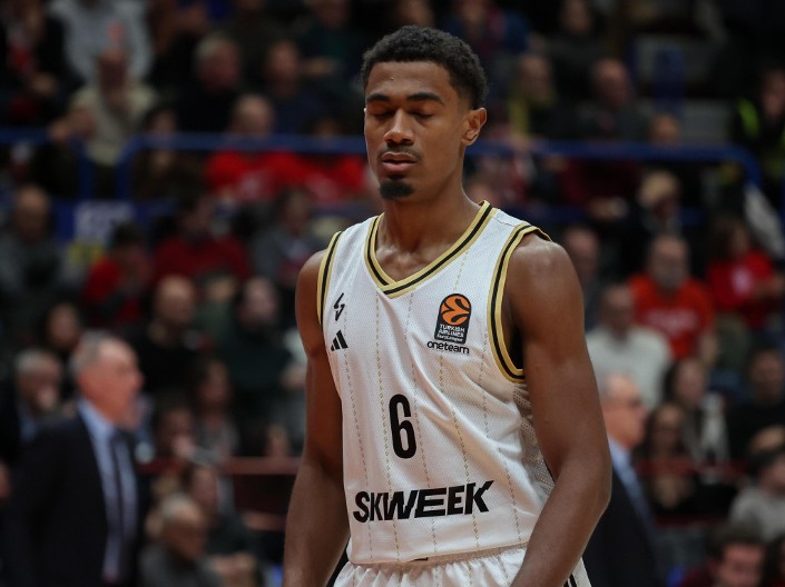 FRANCUZI IZNENADILI Asvel srušio Efes u Istanbulu