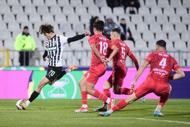 OGREJALO SUNCE IZNAD HUMSKE Mančester junajted zvao Partizan zbog velikog talenta!