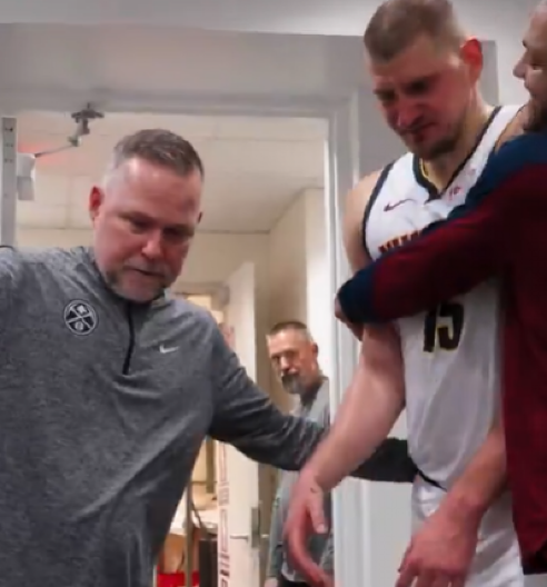 ŠTA JE SA JOKIĆEM? Nikola u bolovima, ne može da dođe sebi - izraz lica sve govori (VIDEO)