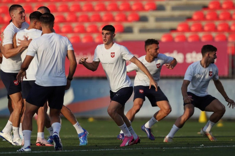 ODLAZI IZ ENGLESKE? Reprezentativca Srbije zovu iz Bundeslige i spremni su da ga otkupe