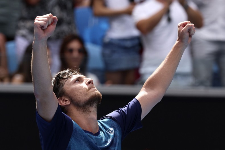 SRBIN PRESUDIO FAVORITU Evo šta je sve Kecmanović zaradio posle velike pobede