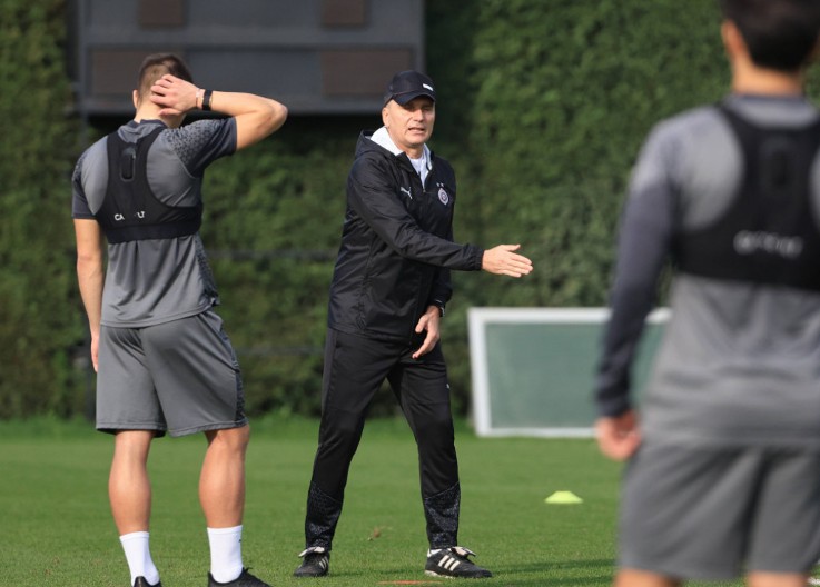 PUN KOFER PROBLEMA ZA BLAGOJEVIĆA Dvojica igrača završila pripreme sa Partizanom, na putu i treći