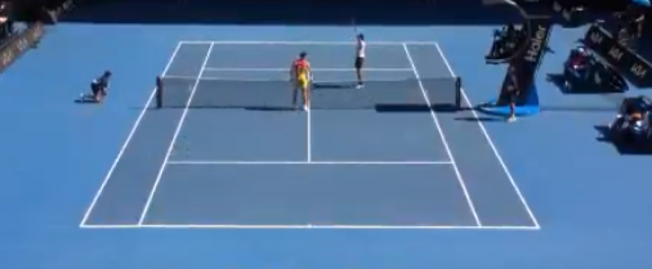 OVO NIKO NIJE OČEKIVAO Odigrao je tako dobar poen da je protivnik odmah morao da mu čestita (VIDEO)