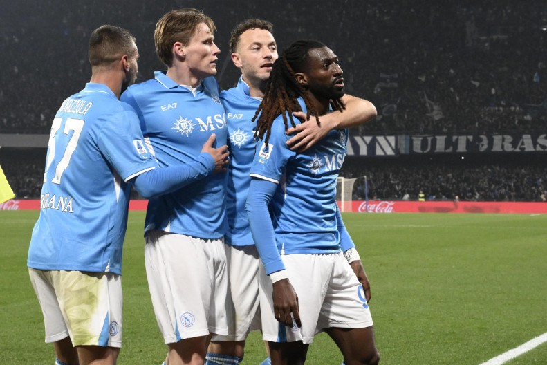 PRVI PORAZ JUVENTUSA Napoli slavio posle preokreta, Vlahović prekasno ušao