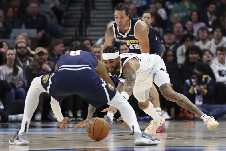 SLABO VEČE NAGETSA Jokićev dabl-dabl nedovoljan, Minesota na "plus 29" protiv Denvera (VIDEO)