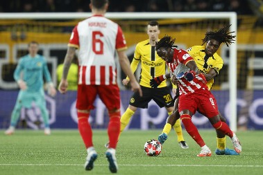 KAKO OVO NIJE GOL? Nestvaran promašaj Šerifa protiv Jang Bojsa (VIDEO)