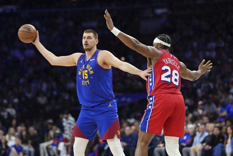 JOKIĆ PONOVO OBUKAO PLAŠT Herojska partija Nikole, odveo Denver sam do pobede