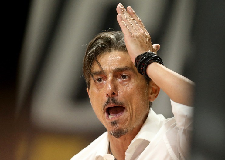 NIKOM NIJE JASNO ŠTA OVO ZNAČI Misteriozna poruka vlasnika Panatinaikosa iz frizerskog salona