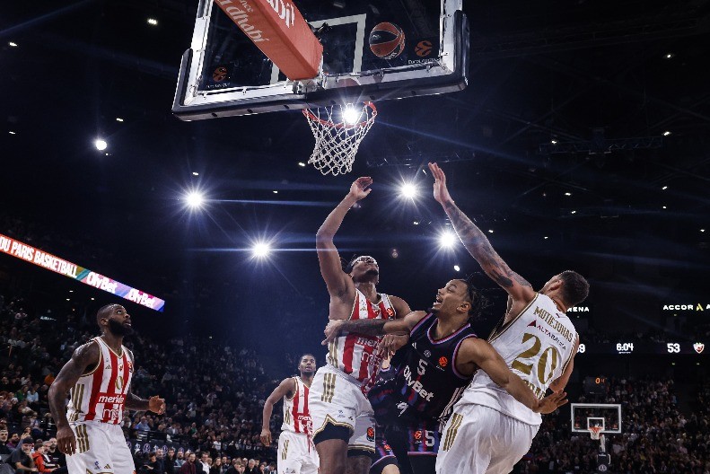 KRAJ SARADNJE Miljenik navijača Zvezde menja sredinu?