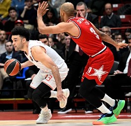 HAPOEL NE ŽALI PARE Lider Evrolige dao dugoročne ugovore dvojici važnih igrača