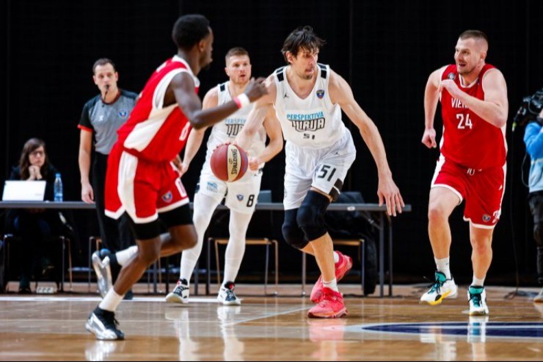 Bobi Marjanović blistao, Ilirija silna protiv Vijene