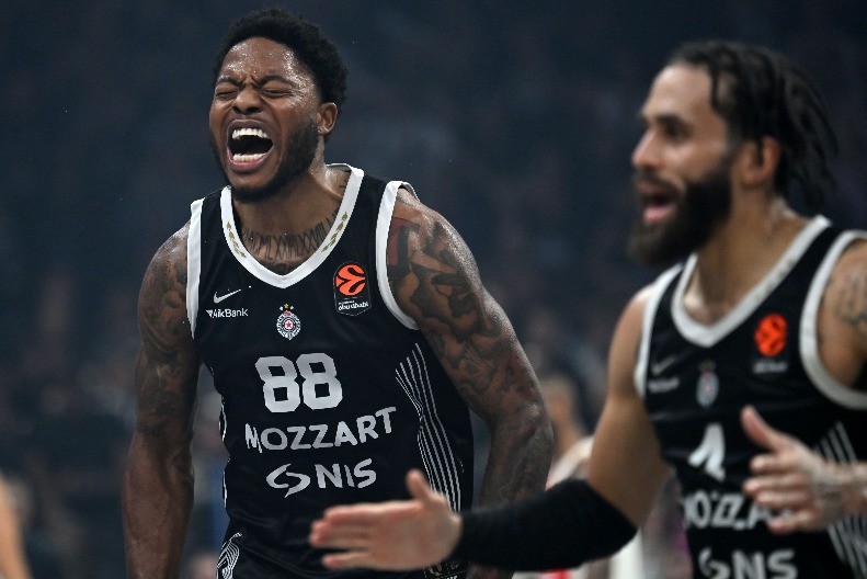 NA POTEZU JE PARTIZAN Olimpijakos spremio ponudu za Tajrika Džonsa 