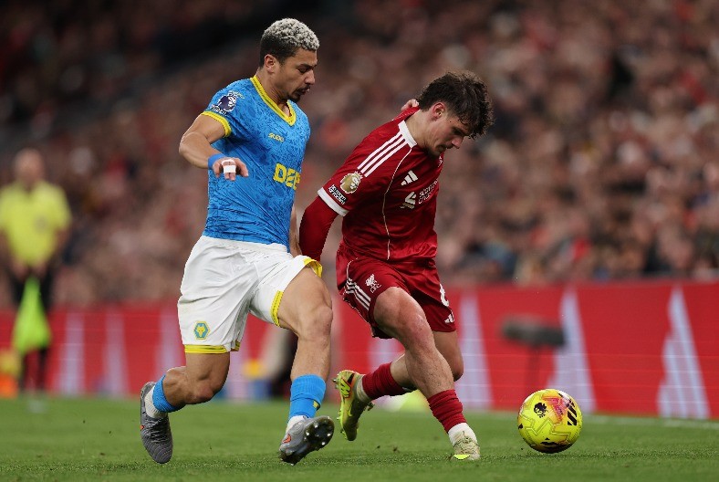 MENE SI NAŠAO DA... Kerkezov otac napravio haos čim je došao u Liverpul