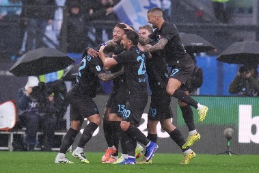 HAOS U ITALIJI Crnogorac se potukao na derbiju, Napoli rutinski savladao Lacio