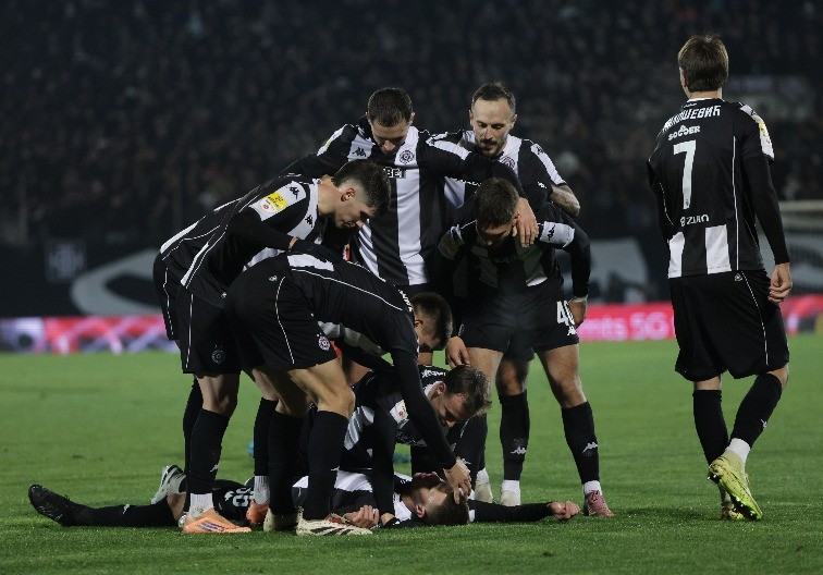 "ODBRANA PRVOG MESTA GLAVNI CILJ" Fudbaleri Partizana počeli pripreme za drugi deo sezone u Superligi Srbije