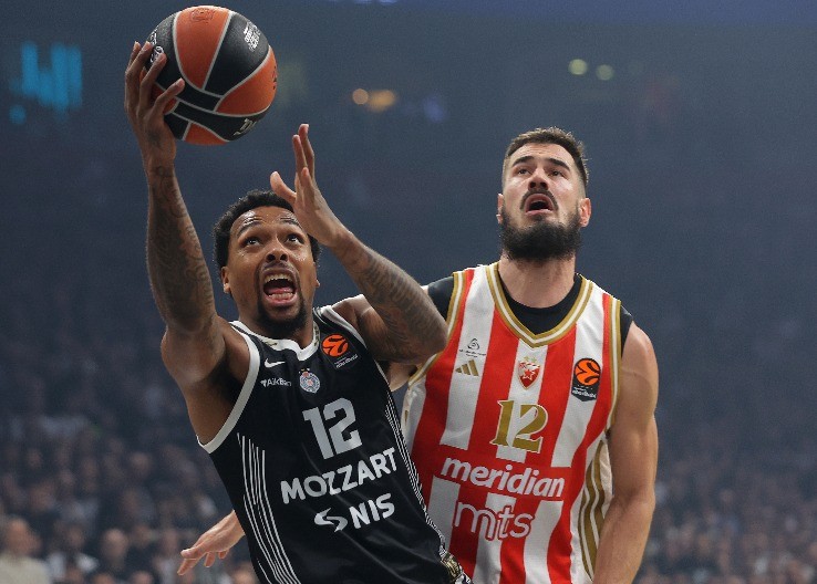 ŠTA SE DEŠAVA SA ODBRANOM? Zvezda i Partizan drugi put u tri kola primili preko 100 poena