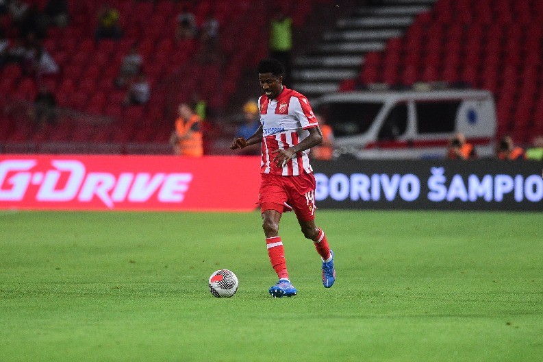 POSAO IZ SNOVA Doskorašnji fudbaler Zvezde pred selidbom u Barselonu