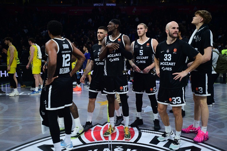 BARSELONA - PARTIZAN Loša završnica crno-belih za minus na poluvremenu