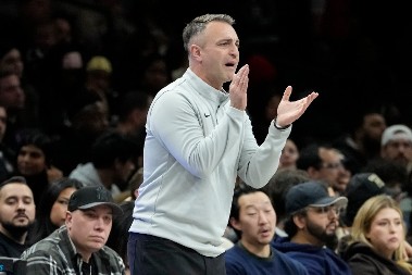 RAJAKOVIĆ JE KLJUČ Srbin dovodi NBA zvezdu za napad na titulu