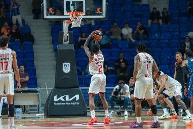 NEVIĐEN SKANDAL U EVROPSKOJ KOŠARCI Micićev saigrač oputžen za nameštanje utakmica