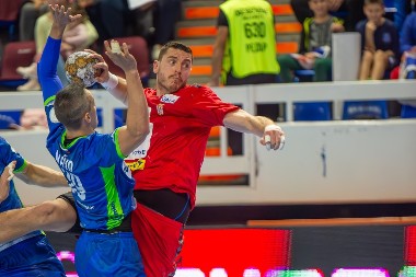 PORAZ OD ŠPANIJE NAPRAVIO PAKAO Srbija na ivici eliminacije sa EP, evo i zašto