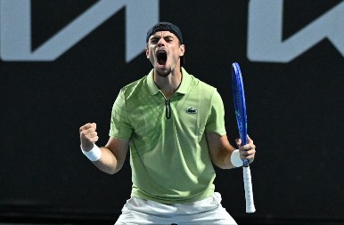 VELIKI ŠOK U MELBURNU 198. igrač na svetu počistio velikog favorita i izbacio ga sa Australijan opena