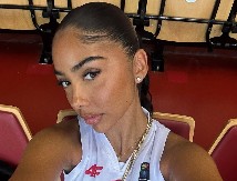 SOČANOVA DESETKA Krilo San Antonija prepoznatljiv po kosi i devojci iz Engleske