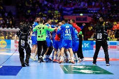 LEGENDA DIGLA GLAS Hrvatsku trese afera pred meč odluke: Zašto moj sin ne igra?