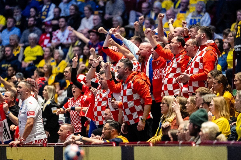 TO NIJE HUMANO Hrvati grme posle poraza na Evropskom prvenstvu, ne mogu da veruju šta im je priređeno