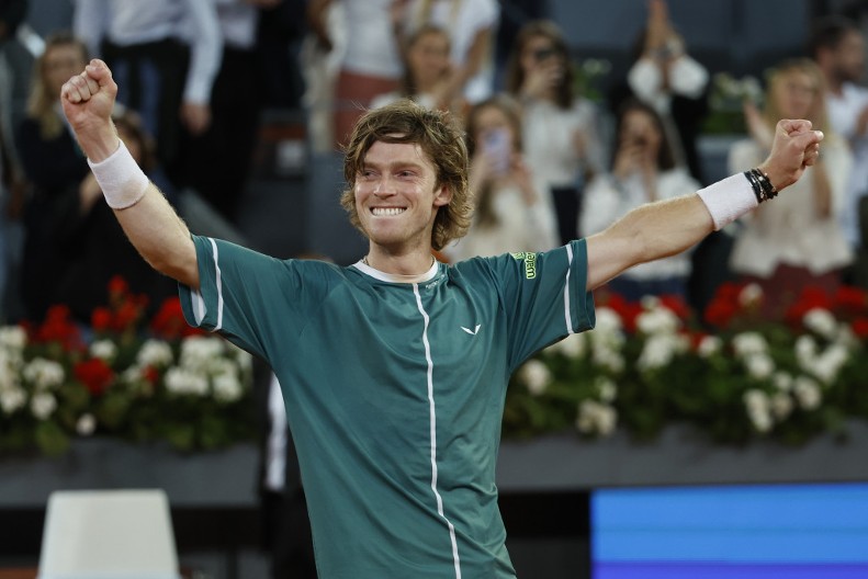 RUBLJOV POKORIO DOHU Rus srušio Drejpera i došao do 17. titule u karijeri