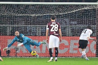 SJAJNI VANJA Srbin odbranio penal i srušio Milan