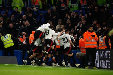 Debakl Aston Vile, Lukićev Fulam ukrotio "vukove"