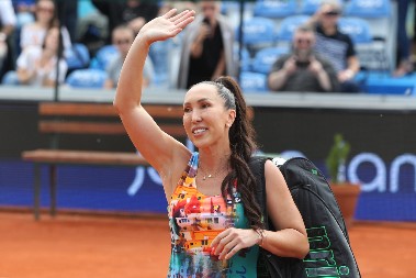 DANAS NE IZGLEDA OVAKO Jelena Janković je sve šokirala promenom imidža (FOTO)