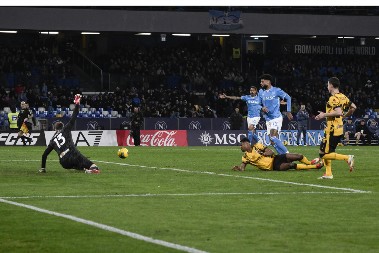 BEZ POBEDNIKA U ITALIJANSKOM DERBIJU Inter ispustio Napoli u završnici