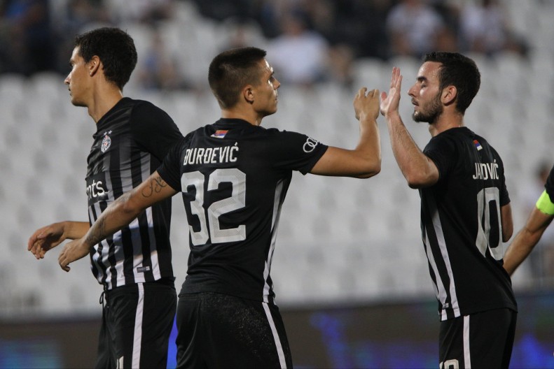 POTPUNO LUDILO Nekadašnji fudbaler Zvezde i Partizana postigao het-trik za preokret sa 3.0 na 3:4 u 90+11. minutu (VIDEO)