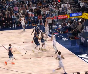 SRBIN OVO NE RADI ČESTO Nikola, šta ti bi? Jokić dva puta lomio obruč, i to kako (VIDEO)