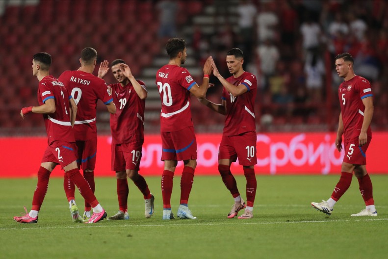 SJAJNE PARTIJE NISU PROŠLE NEZAPAŽENO Srpski reprezentativac na meti tri evropska velikana