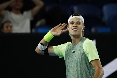 TENISKA SENZACIJA Došao da se preda, a onda se desilo čudo i titula