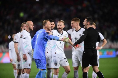 SRBIJA "KRIVA" ZA HAOS U AUSTRIJI Alaba besan na Savez, Rangnik meta žestokih kritika, opšte RASULO