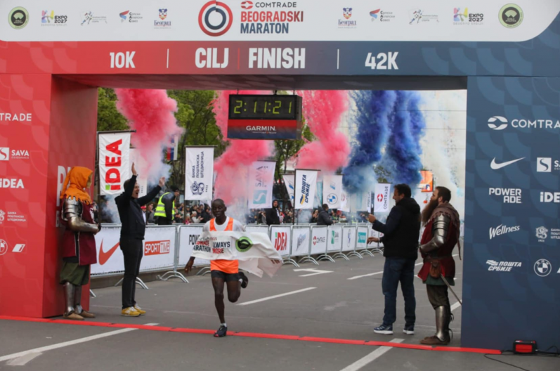 ODBRANIO TITULU Kenijac ispisao istoriju na Beogradskom maratonu